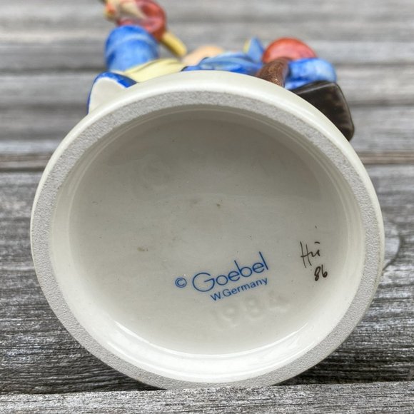 💯 Authentic Goebel Vintage Hummel "Hear Ye, Hear Ye" with Original Box #418 - Picture 11 of 12